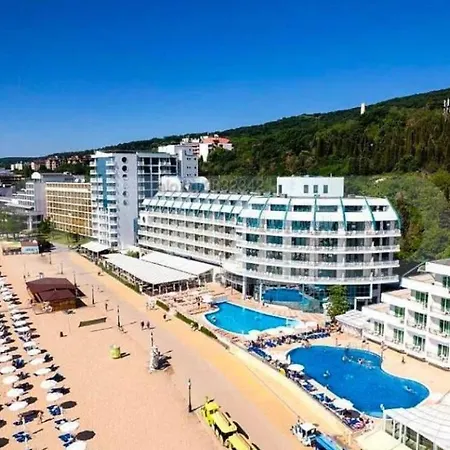 Seaview - 10 Meters To The Apartment *