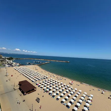 Seaview - 10 Meters To The Lägenhet Varna