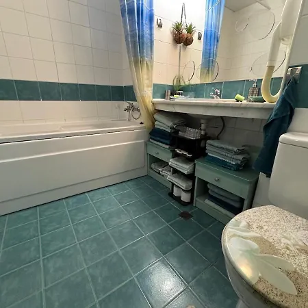 Seaview - 10 Meters To The