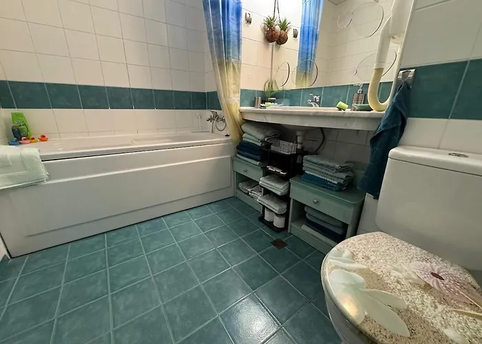 Seaview - 10 Meters To The